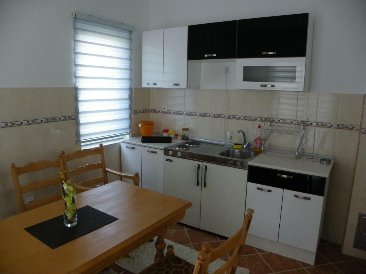 Anika Appartement Trebinje Buitenkant foto