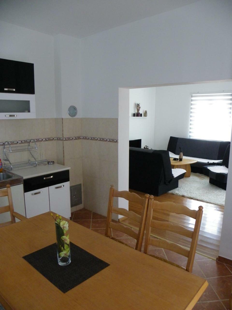 Anika Appartement Trebinje Buitenkant foto